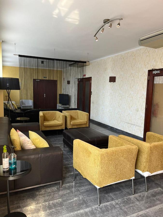 Casas De Luanda Gh-Alvalade Hotel Exterior photo